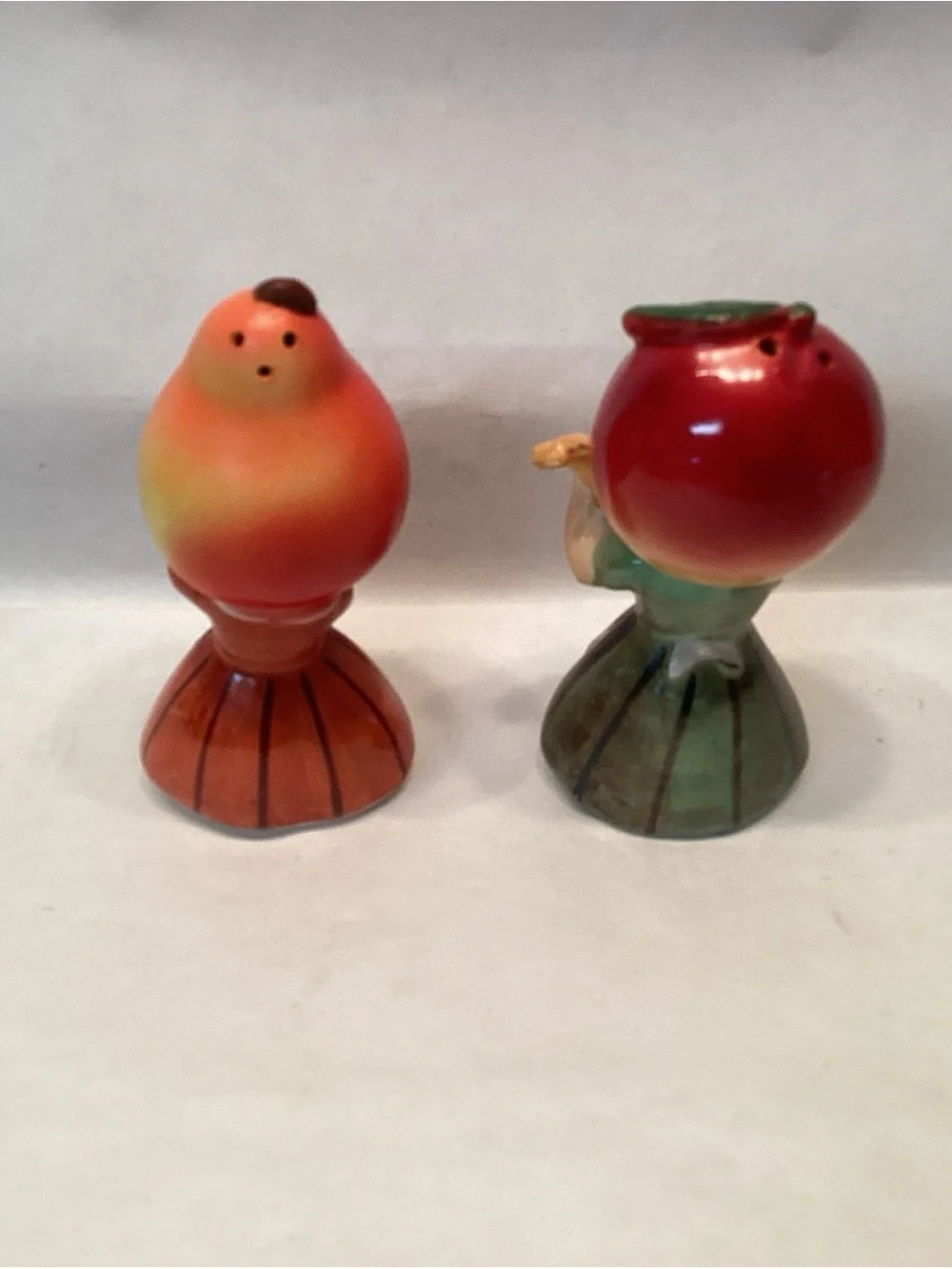 Vintage Anthropomorphic Apple & Pear Salt & Pepper NEW Old Stock Napco Japan 50s